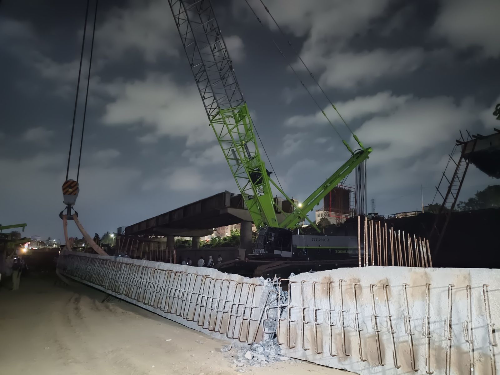 Khannagar crane collapse