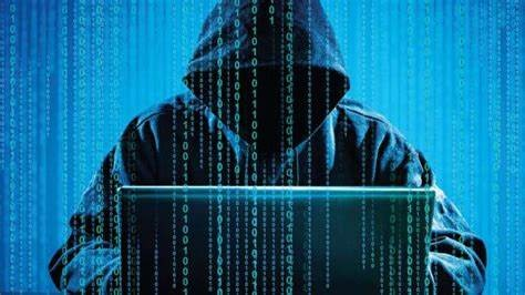 Cyber Scammers Dupe Retired Bank Manager of ₹5 Lakh Using Fake Helpline